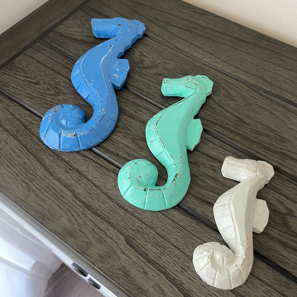Set Of 3 Seahorse Wall Decor